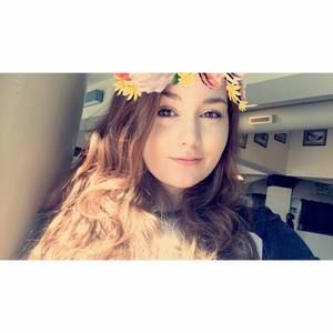 Meet your Posher, Abbey